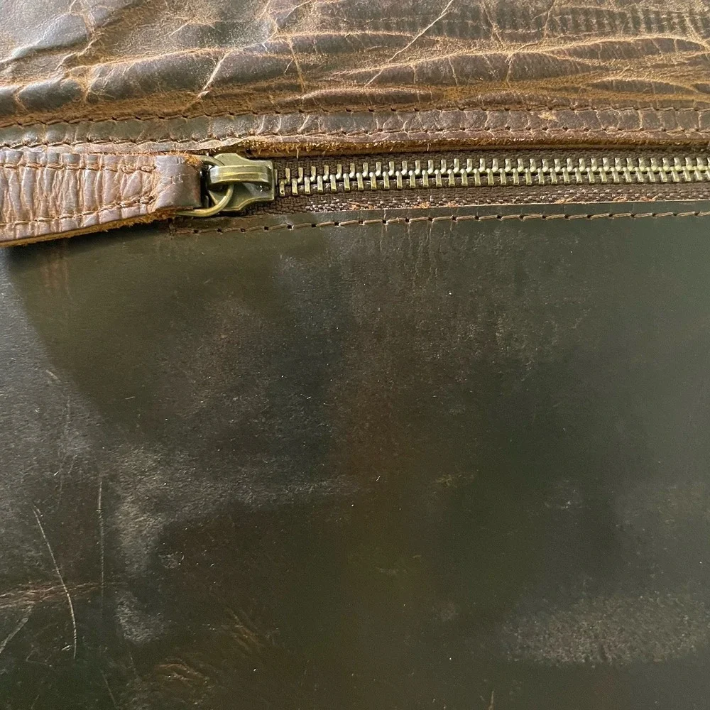 Moonster Buffalo Leather Briefcase 16